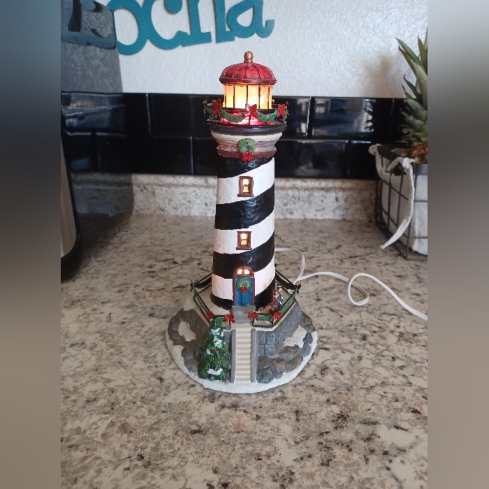 St. Nicholas Square lighthouse